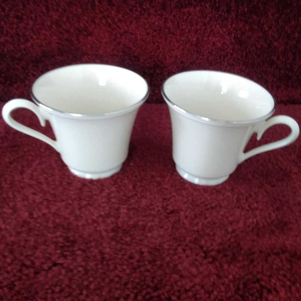 LENOX SPECIAL PLATINUM CUPS